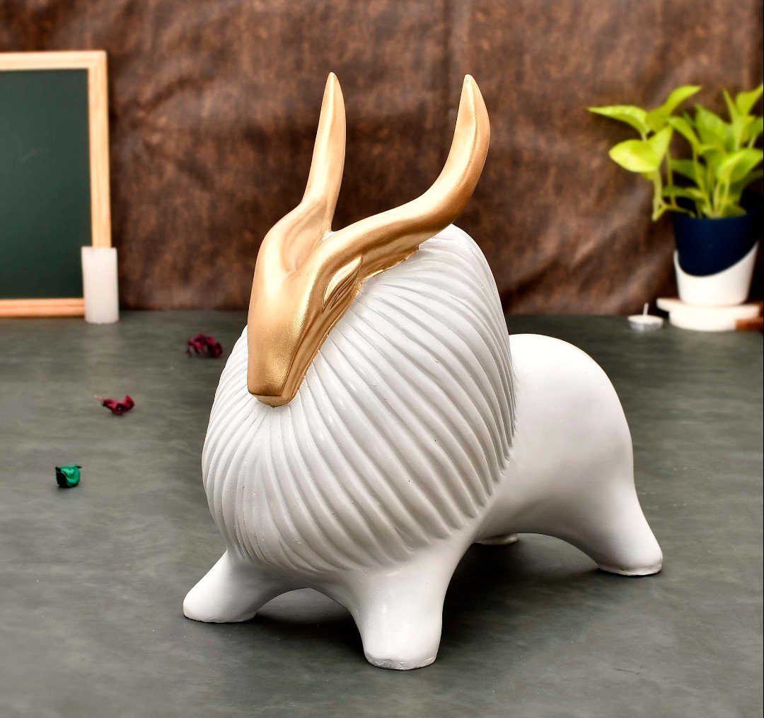 Golden horn Yak showpiece - Image 3