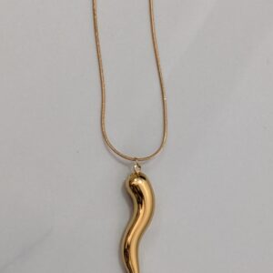 Antitarnish gold line pendant necklace